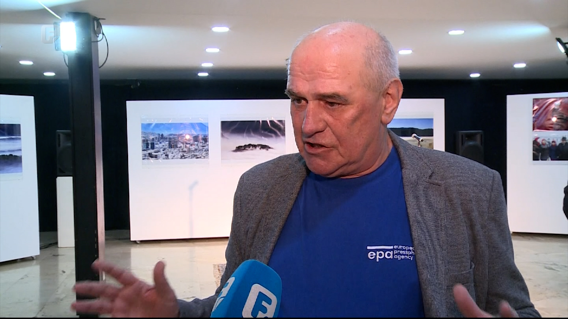 U Bosanskom kulturnom centru izložba novinske fotografije Fehima Demira